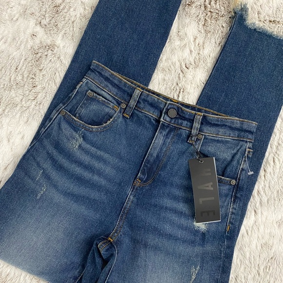 Women Straight Leg Jeans | HALE Jeans Size 25 | High Rise Straight Leg Jeans - Picture 4 of 14